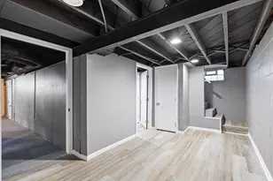 5932 N 37th St, Milwaukee, WI 53209 - Photo 13