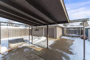 4654 S 48th St, Greenfield, WI 53220 - Photo 17