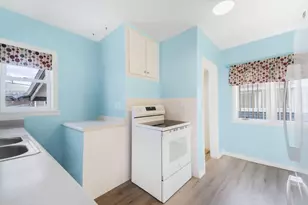 4654 S 48th St, Greenfield, WI 53220 - Photo 5