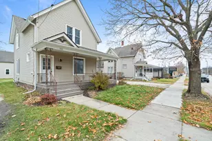 208 W Chestnut St, Burlington, WI 53105 - Photo 3