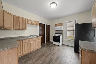 208 W Chestnut St, Burlington, WI 53105 - Photo 15