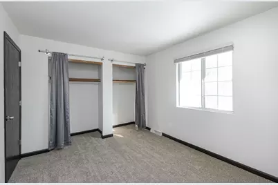 723  Princeton Ct, Hartland, WI 53029 - Photo 25