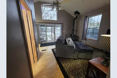 814 N Main St, Hartford, WI 53027 - Photo 5