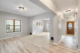 3808 W Silver Spring Dr, Milwaukee, WI 53209 - Photo 5