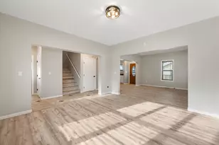 3808 W Silver Spring Dr, Milwaukee, WI 53209 - Photo 7