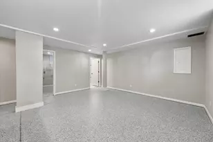 3808 W Silver Spring Dr, Milwaukee, WI 53209 - Photo 27