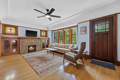 3374 N Cramer St #3374, Milwaukee, WI 53211 - Photo 3