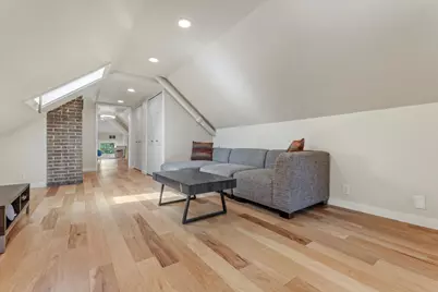 3374 N Cramer St #3374, Milwaukee, WI 53211 - Photo 21