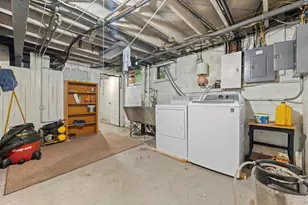 3374 N Cramer St, Milwaukee, WI 53211 - Photo 27