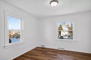 1110 S 85th St, West Allis, WI 53214 - Photo 15