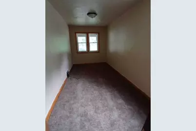 4702 N 49th St, Milwaukee, WI 53218 - Photo 7