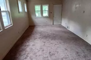 4702 N 49th St, Milwaukee, WI 53218 - Photo 9