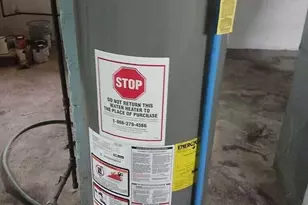 4702 N 49th St, Milwaukee, WI 53218 - Photo 3