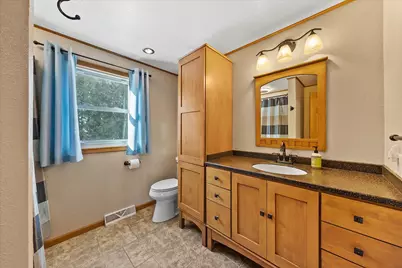 215  Lilac Ln, Belgium, WI 53004 - Photo 17