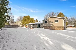 215 Lilac Ln, Belgium, WI 53004 - Photo 41