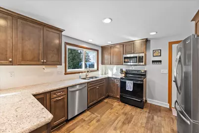 215  Lilac Ln, Belgium, WI 53004 - Photo 11