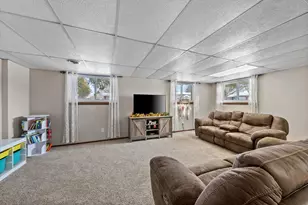 215 Lilac Ln, Belgium, WI 53004 - Photo 23