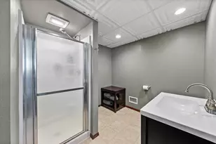 215 Lilac Ln, Belgium, WI 53004 - Photo 29