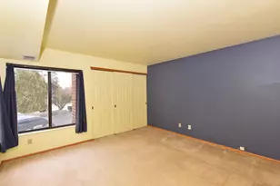 1600 W Green Tree Rd, Glendale, WI 53209 - Photo 19