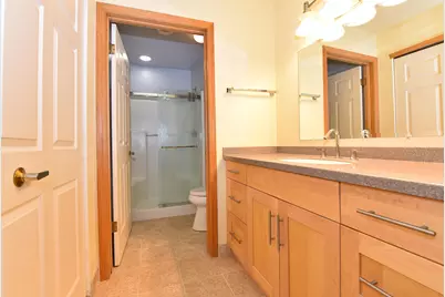 1600 W Green Tree Rd #A 101, Glendale, WI 53209 - Photo 17