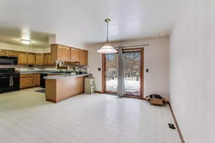 9535 Sheridan Rd, Pleasant Prairie, WI 53158 - Photo 7