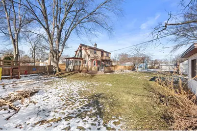 6218 N 105th St, Milwaukee, WI 53225 - Photo 25