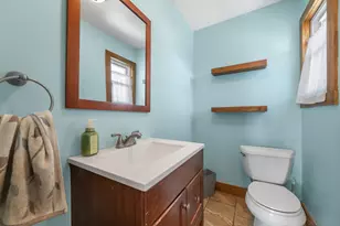 6218 N 105th St, Milwaukee, WI 53225 - Photo 13