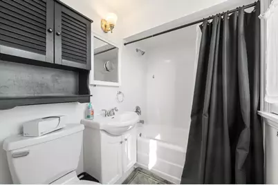 6218 N 105th St, Milwaukee, WI 53225 - Photo 15