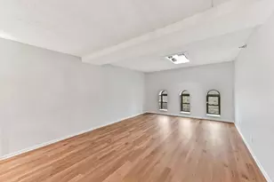 270 E Highland Ave, Milwaukee, WI 53202 - Photo 11