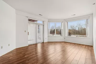 6995 S Riverwood Blvd #A05, Franklin, WI 53132 - Photo 9