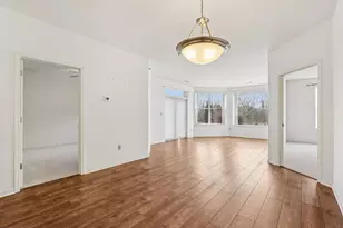 6995 S Riverwood Blvd, Franklin, WI 53132 - Photo 5