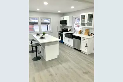 5918 N 72nd St, Milwaukee, WI 53218 - Photo 5