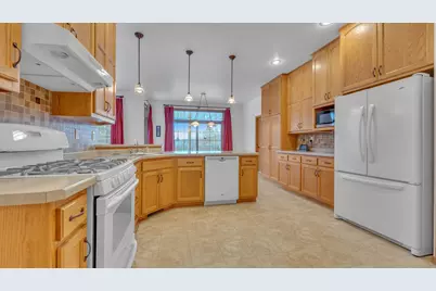 3011  Rolling Hills Dr, Newton, WI 54220 - Photo 5