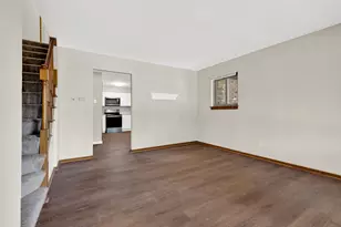 9851 W Beloit Rd, Milwaukee, WI 53227 - Photo 7