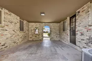 9851 W Beloit Rd, Milwaukee, WI 53227 - Photo 27