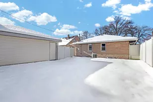 3324 N 94th St, Milwaukee, WI 53222 - Photo 29