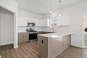 460 Parker Dr, Genoa City, WI 53128 - Photo 5