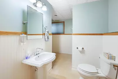 1806  Patricia Ln, Waukesha, WI 53188 - Photo 25