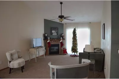 2635  Edgewood Dr #63, Beloit, WI 53511 - Photo 3