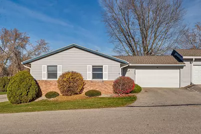 3447  Linbridge Ct, La Crosse, WI 54601 - Photo 1