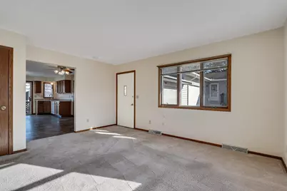 3447  Linbridge Ct, La Crosse, WI 54601 - Photo 3