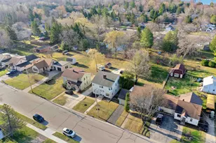 1333 Rhode Island St, Sturgeon Bay, WI 54235 - Photo 5