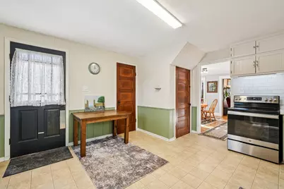 602 N Main St, Hartford, WI 53027 - Photo 15