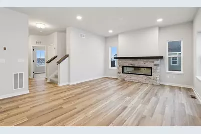 2491  Boulder Dr, Slinger, WI 53086 - Photo 9