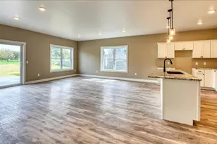 W7674 Castle Mound Rd, Holland, WI 54636 - Photo 5