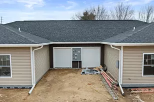 W7674 Castle Mound Rd, Holland, WI 54636 - Photo 7