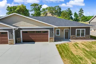 W7674 Castle Mound Rd, Holland, WI 54636 - Photo 21