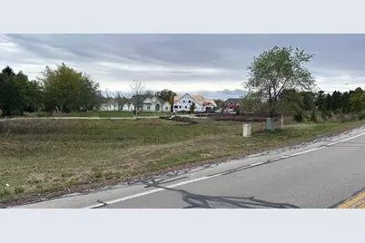 3620 W Club Cir, Mequon, WI 53092 - Photo 1