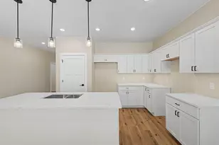 W7676 Castle Mound Rd, Holland, WI 54636 - Photo 5
