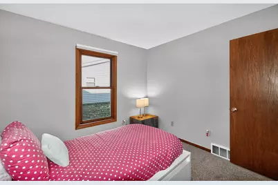 1914  Harvest Ln, Waukesha, WI 53186 - Photo 25